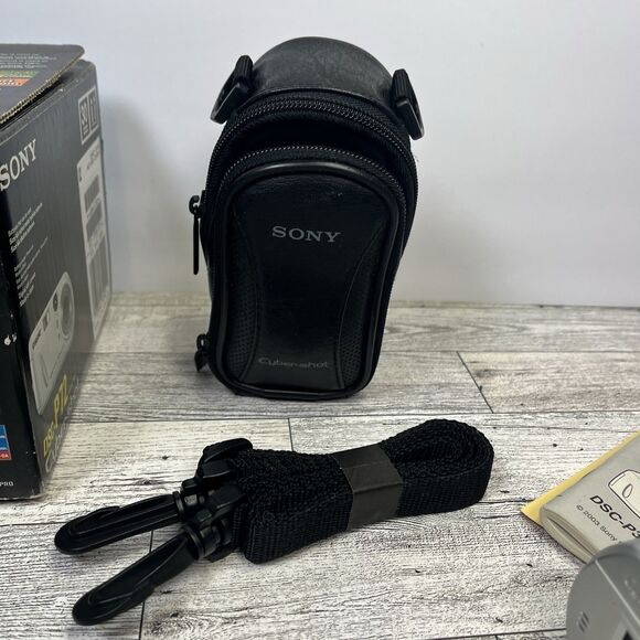 ~SONY~ Cyber Shot DSC-P72 3.2MP Digital Camera Vintage*TESTED* Great Shape - Picture 4 of 16